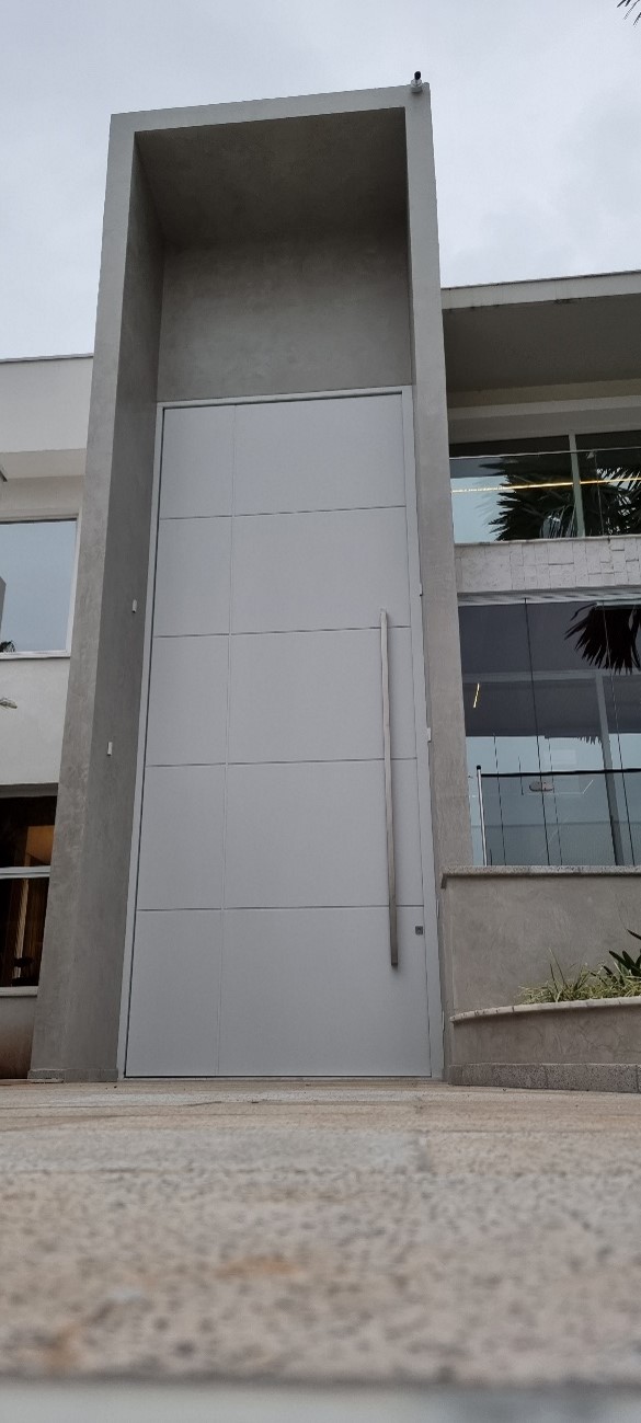 Porta em ACM - Imagem 1